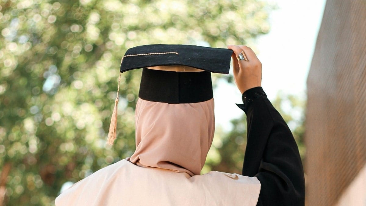 Rouanak, Malak, Nardjesse : les filles brillent au Bac 2025 en Algérie