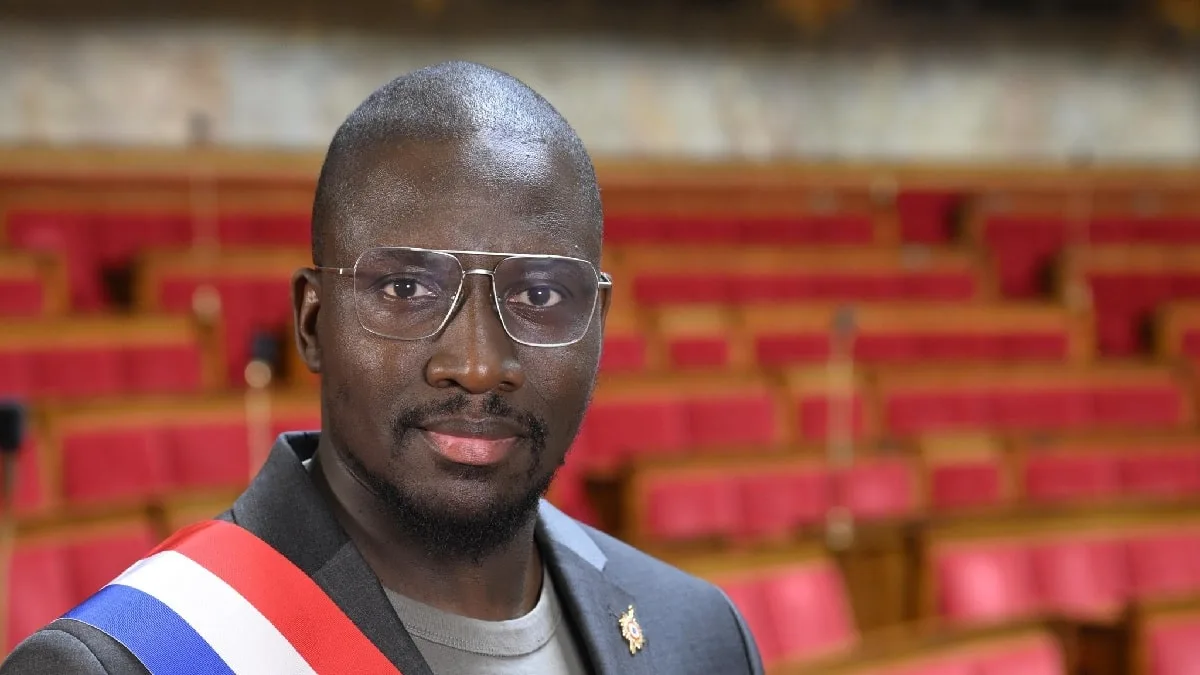 France : un député LFI attaqué après un hommage en Algérie