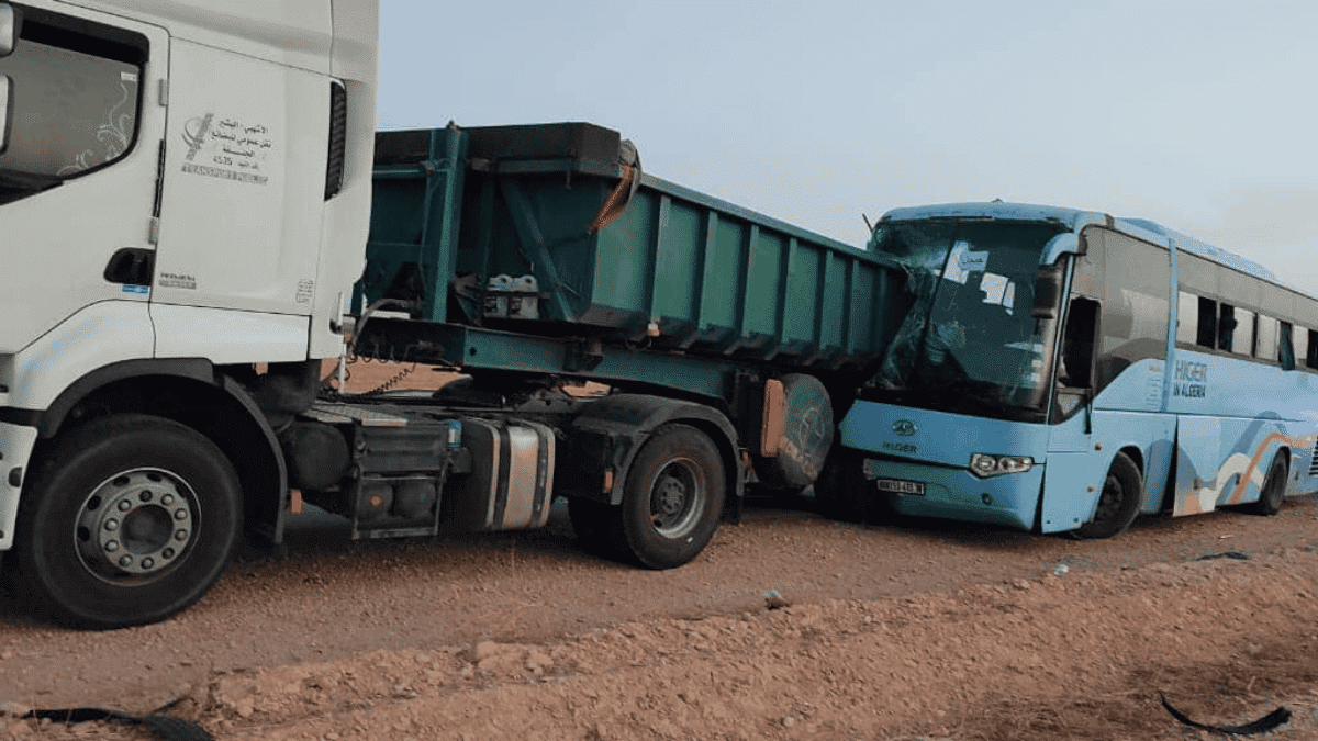 Algérie : 53 blessés dans deux accidents de bus