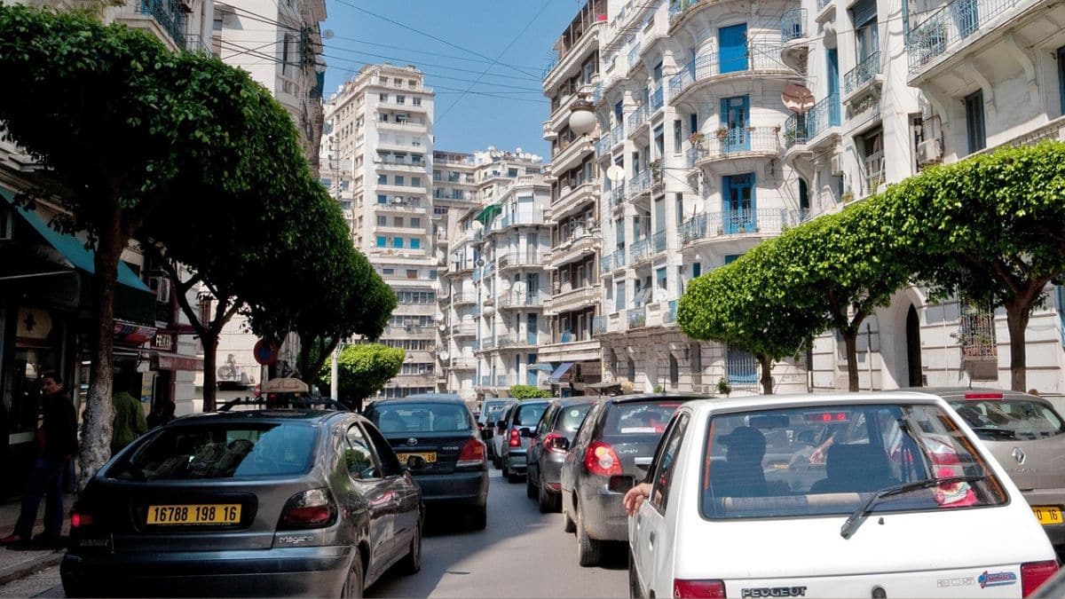 « Accélère, accélère ! » : deux femmes échappent à un lynchage à Alger