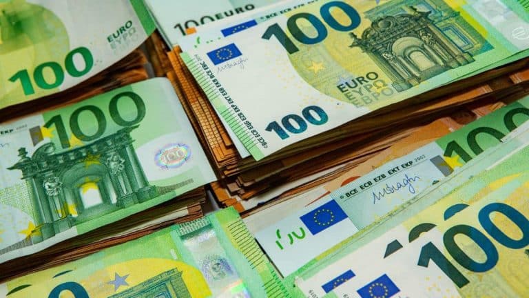 Dinar algérien : l’euro atteint un nouveau record historique
