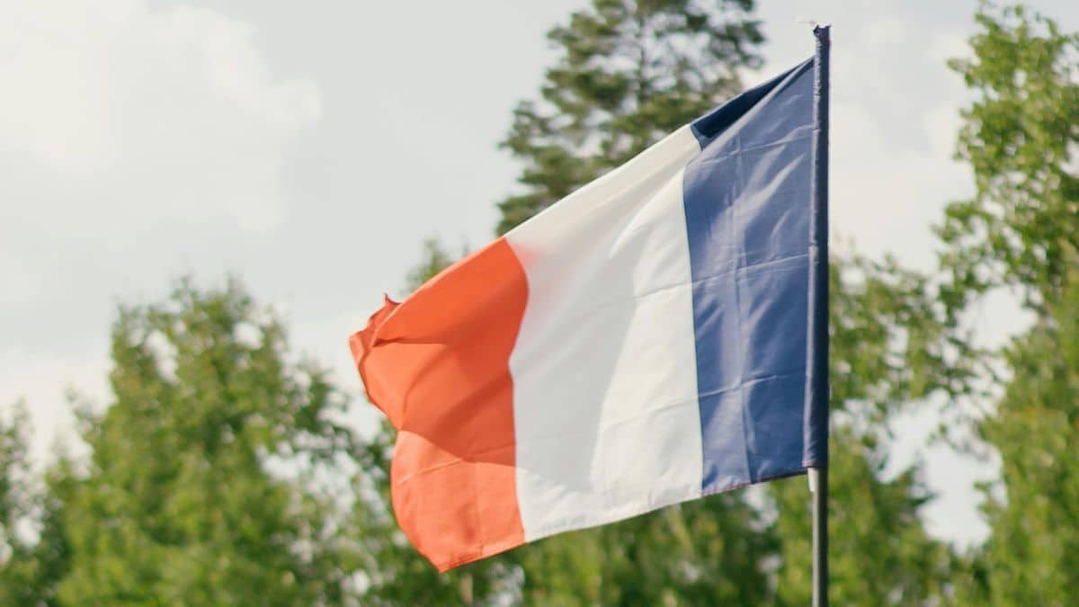 « Bloquons tout » : la crise en France vue d’Algérie