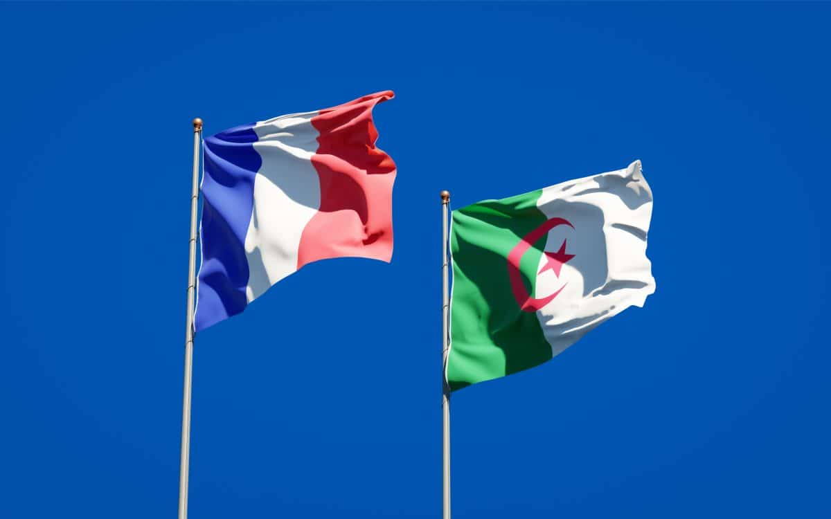 La Russie rappelle à la France son passé colonial en Algérie
