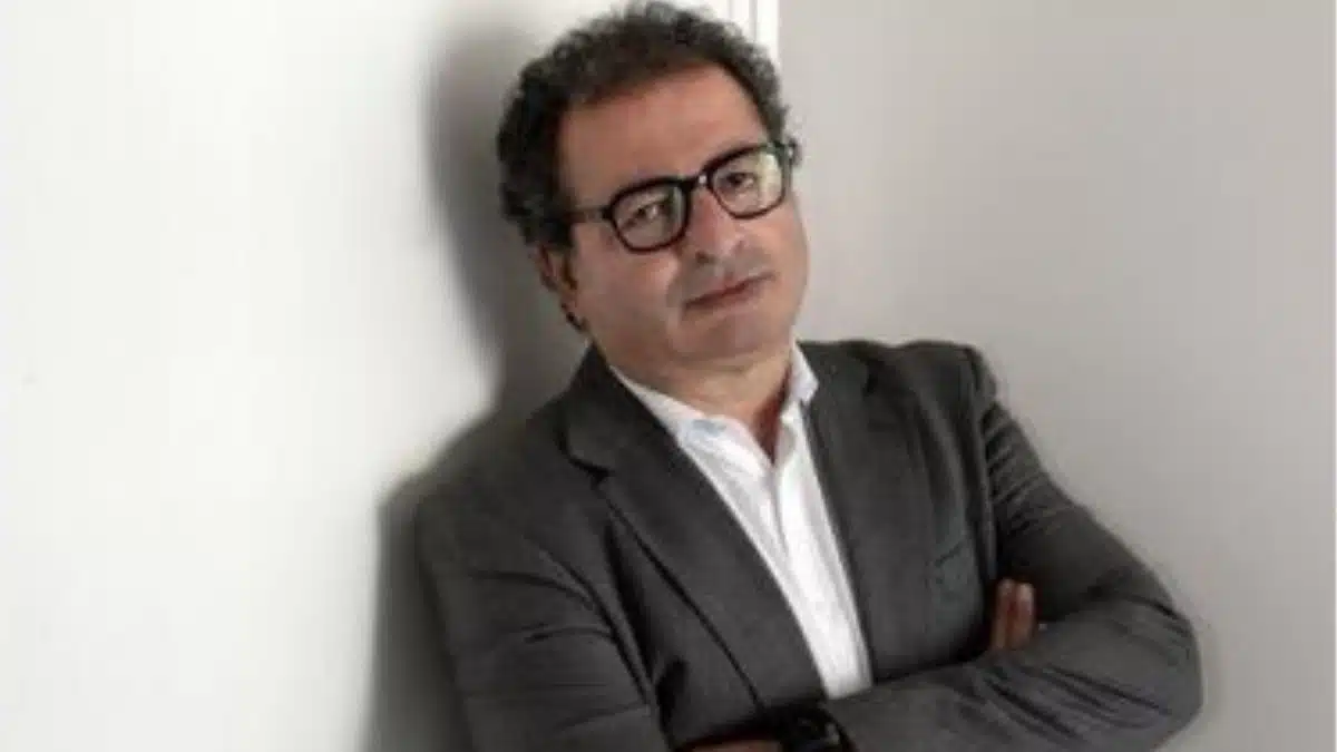 Immigration algérienne en France : El Mouhoub Mouhoud signe une auto-histoire émouvante