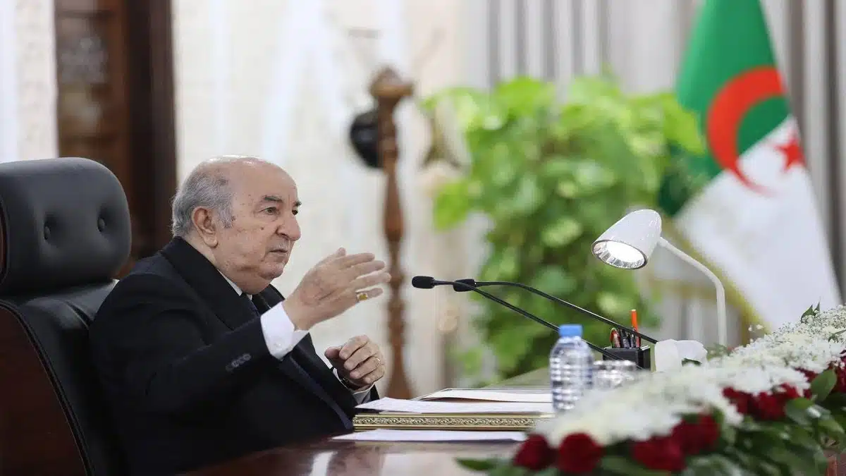 Algérie – Émirats : Tebboune adresse un message ferme à Abou Dhabi
