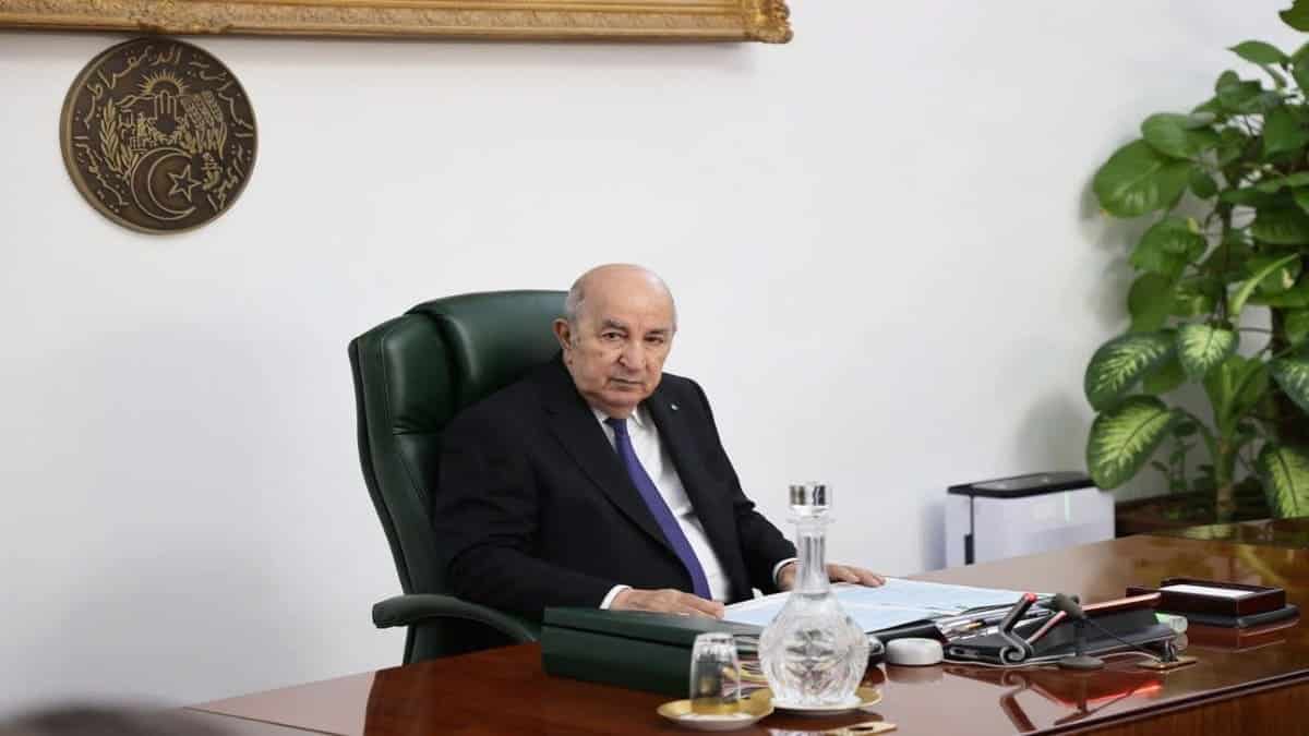 Tebboune nomme un nouveau conseiller politique