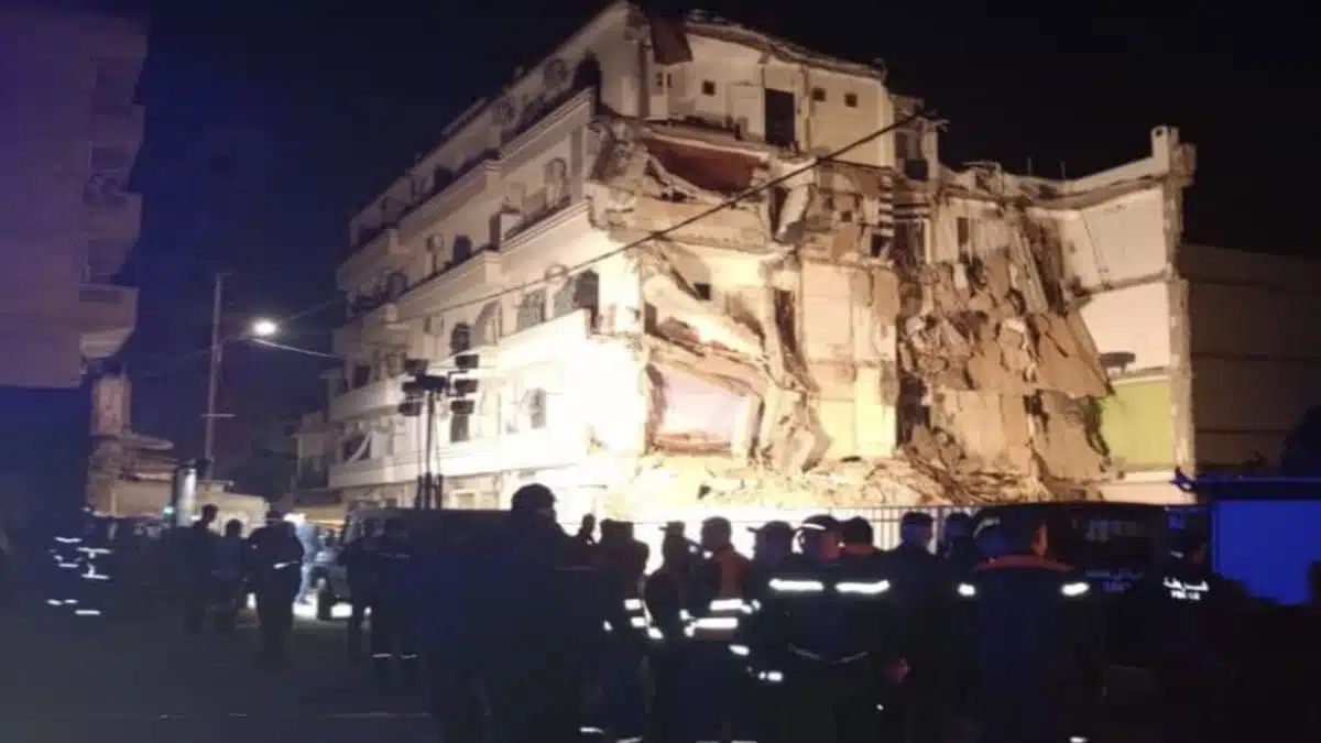 Alger : effondrement spectaculaire d’un immeuble ancien, un blessé (Photos)