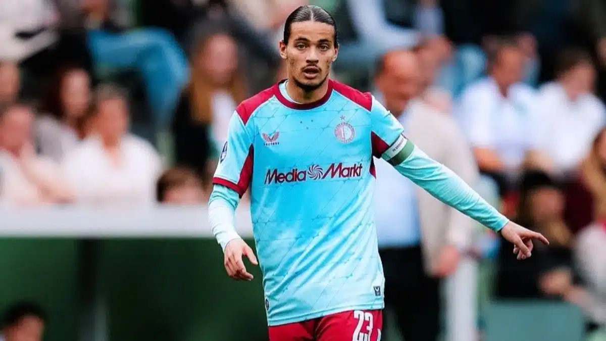 L&rsquo;Algérien Hadj Moussa à Chelsea dès cet hiver ? Feyenoord a tranché