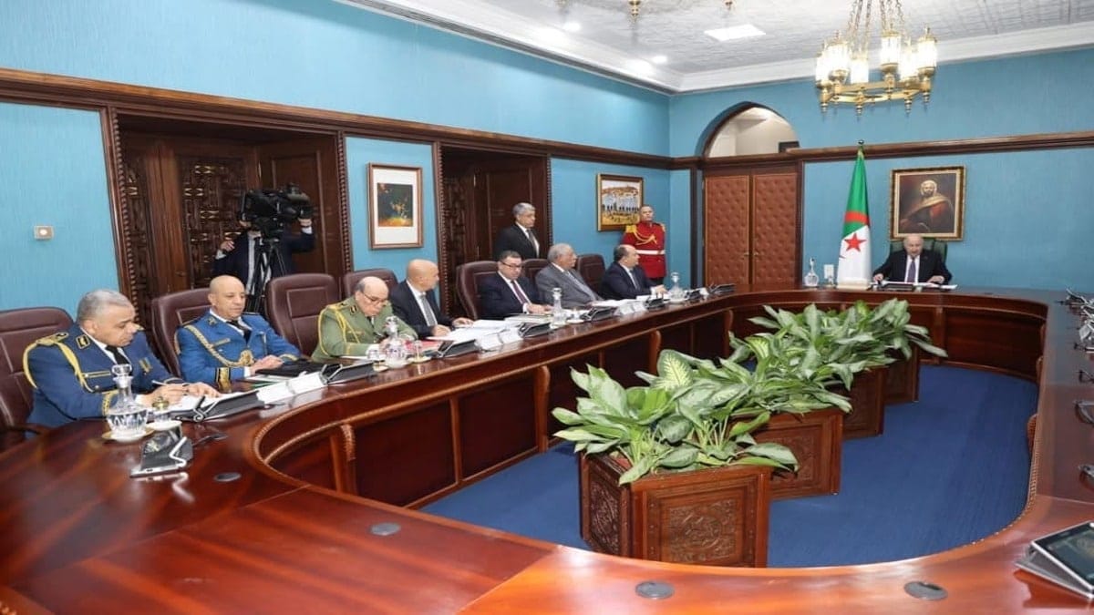 Tebboune réunit le Haut conseil de sécurité : trois points au menu