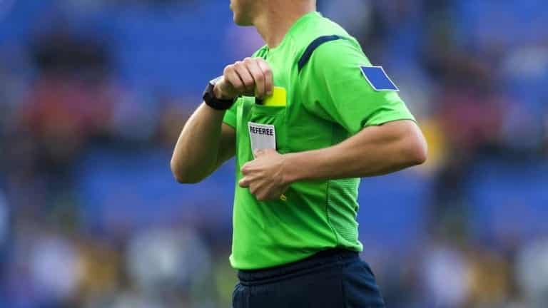 CAN 2025, Maroc – Cameroun : un arbitre algérien écarté, vive polémique