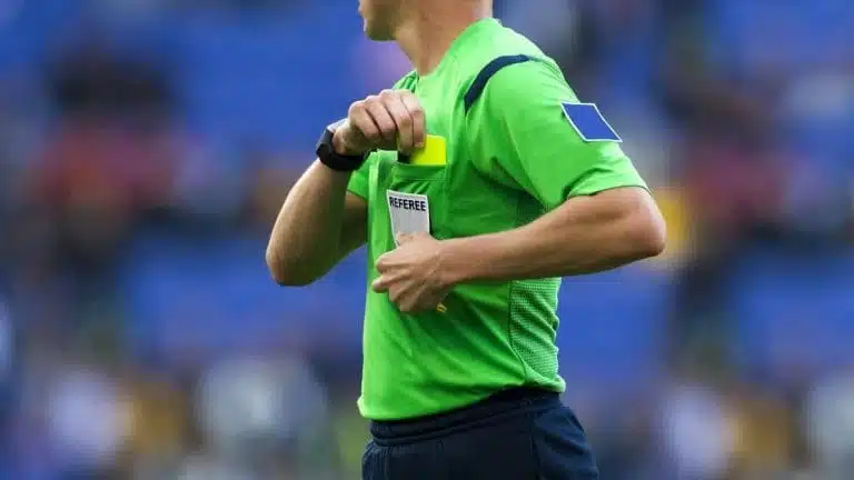 CAN 2025, Maroc – Cameroun : un arbitre algérien écarté, vive polémique