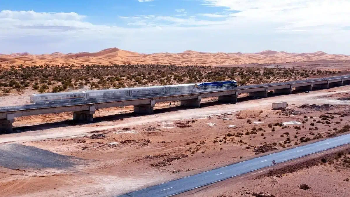 Algérie : la date de mise en service du train Gara Djebilet – Béchar fixée