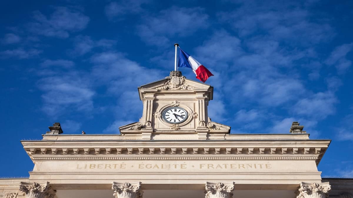 Violence politique en France : deux poids, deux mesures