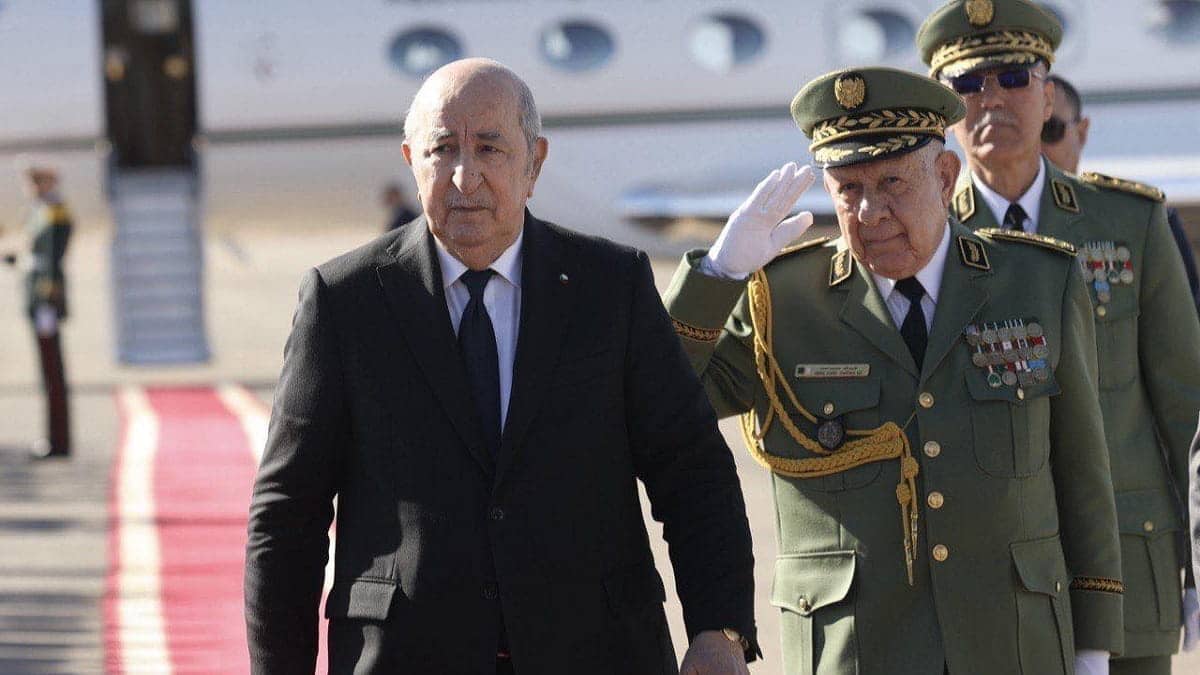 Tebboune inaugure la ligne ferroviaire Béchar – Gara Djebilet sur 950 km