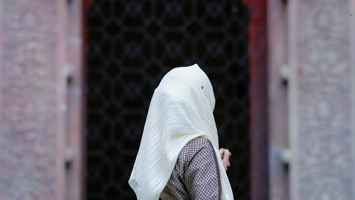 Port du voile en France : l&rsquo;avis tranché de Chems-Eddine Hafiz