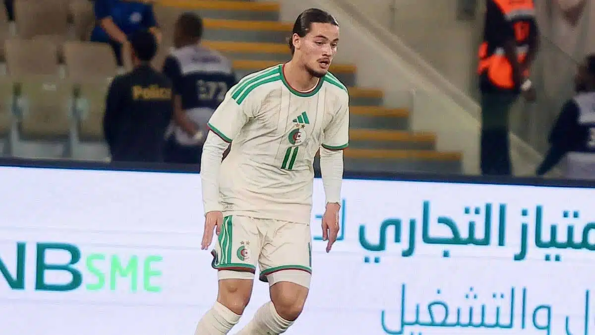 Matchs amicaux : l’équipe d’Algérie perd Anis Hadj Moussa