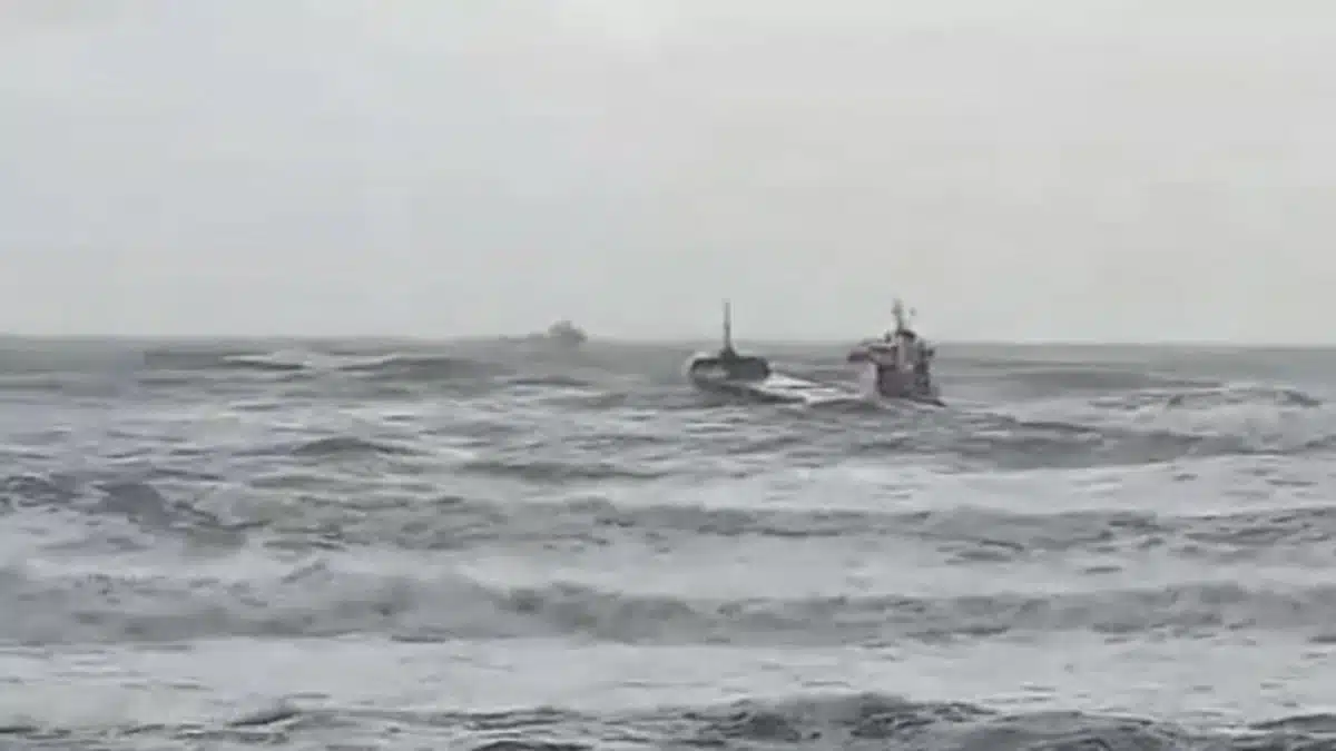 Vidéo. Algérie : images saisissantes d&rsquo;un cargo au milieu d&rsquo;une mer déchainée