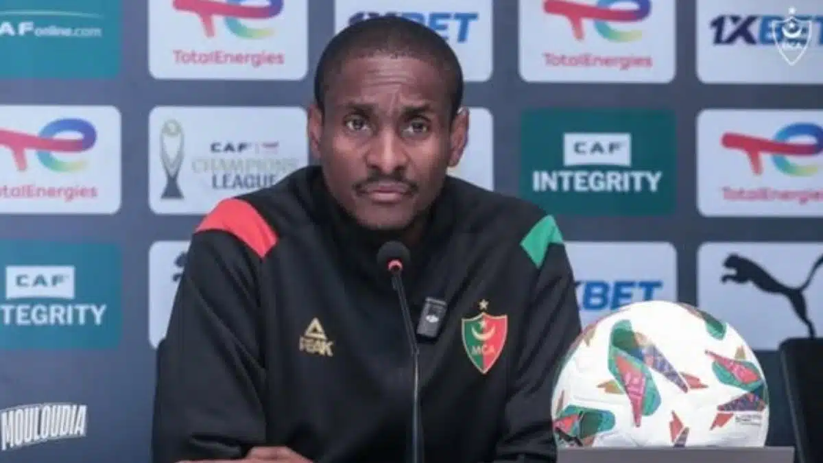 Devises : arrêté à l&rsquo;aéroport d&rsquo;Alger, l’ex-entraîneur du MCA fixé sur son sort