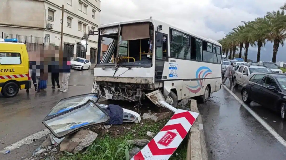 Alger : plusieurs blessés dans un accident de bus