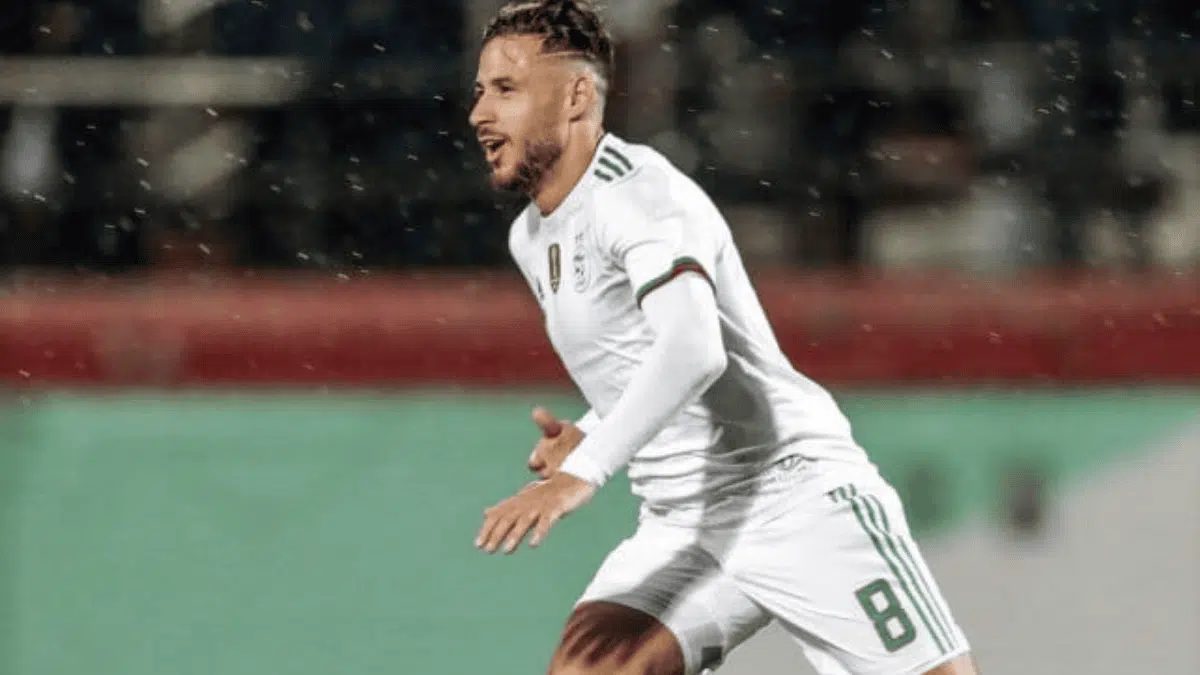 Youcef Belaili lourdement sanctionné par la FIFA