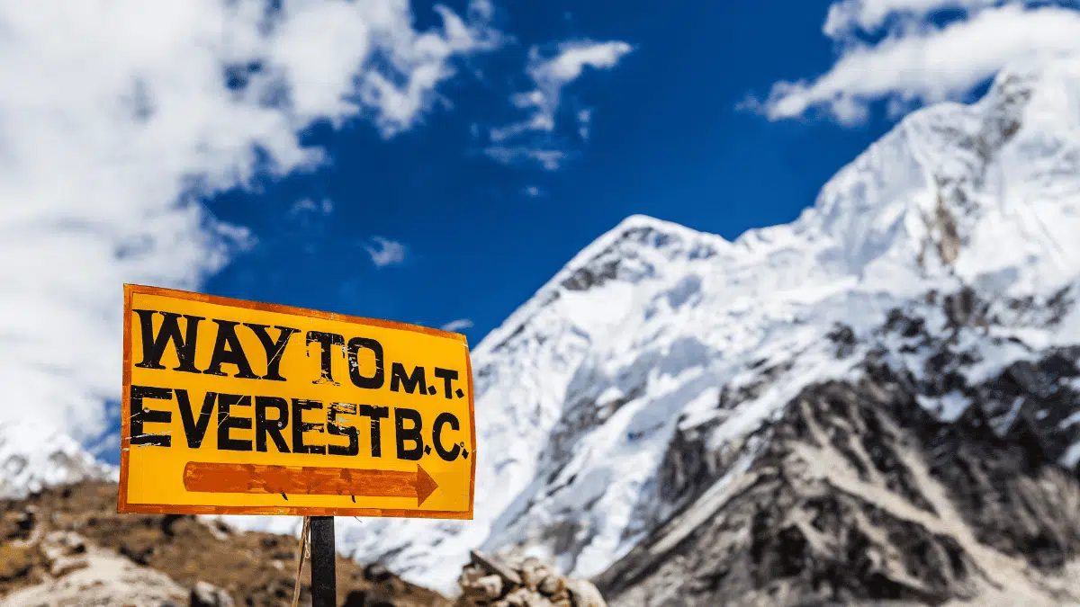 Gravir l&rsquo;Everest pour Huntington : le défi d&rsquo;un entrepreneur franco-algérien