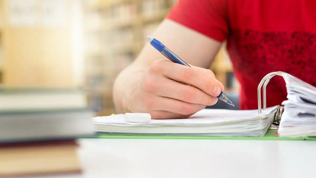 BEM et BAC 2026 en Algérie : les dates des examens dévoilées