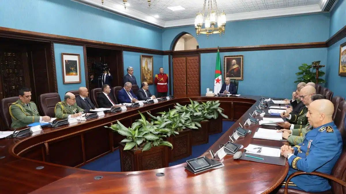 Tebboune réunit le Haut conseil de sécurité