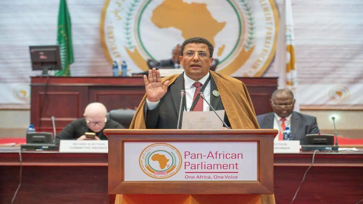 Un Algérien élu à la tête du Parlement panafricain