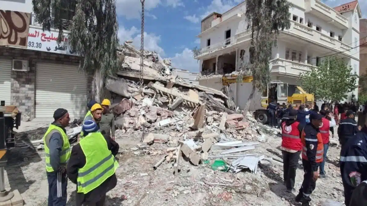 Drame à Batna : une maison soufflée par une explosion due au gaz