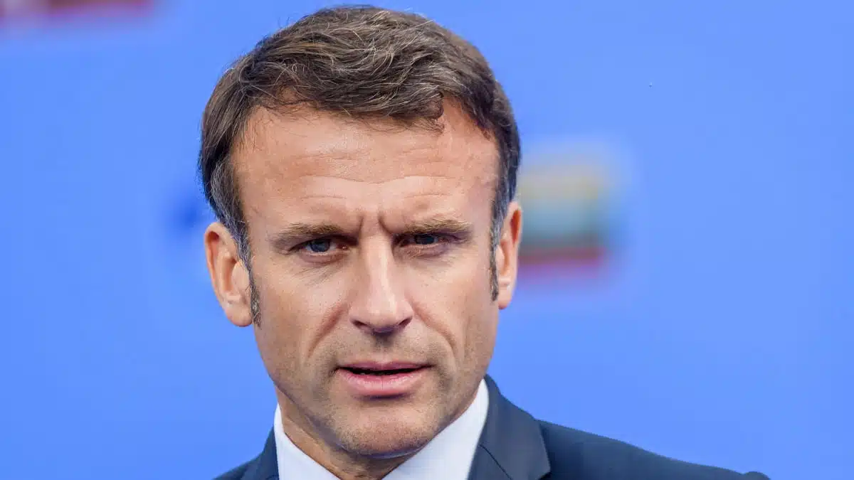 « Contentieux éternel » : Macron ravive l’union des anti-Algérie en France
