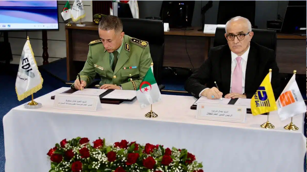 Naftal commande 400 tracteurs routiers Mercedes-Benz