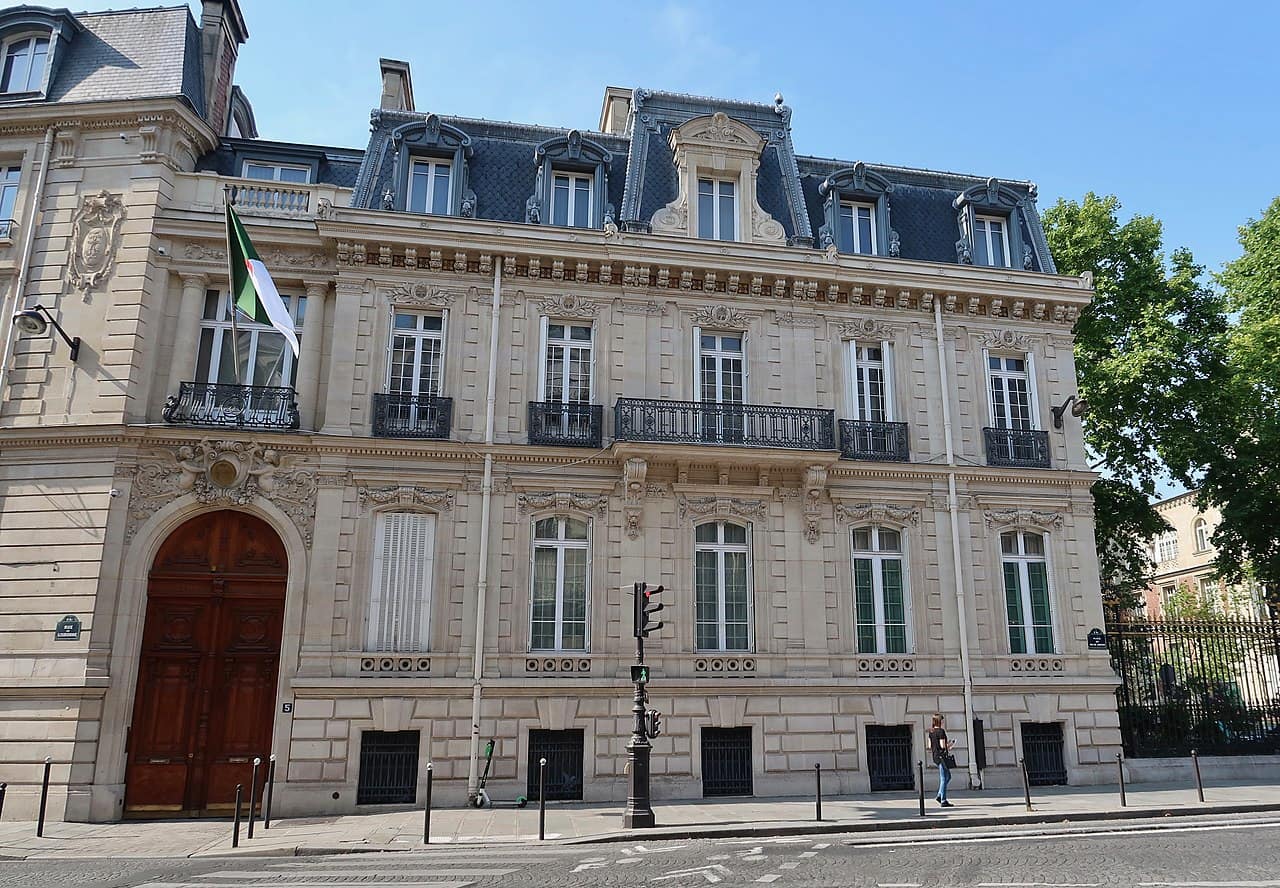 Unesco : le stand algérien attaqué par des Marocains, l’ambassade d’Algérie à Paris hausse le ton