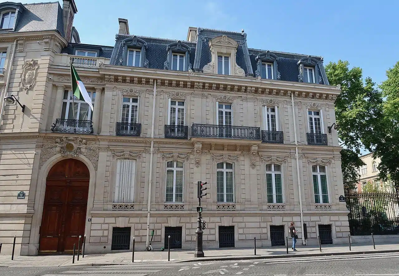 Unesco : le stand algérien attaqué par des Marocains, l’ambassade d’Algérie à Paris hausse le ton