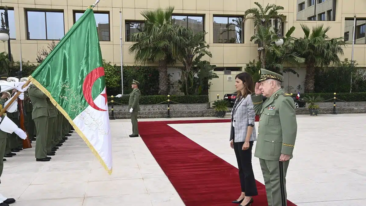 Chanegriha reçoit Alice Rufo et appelle à dépasser le passé colonial sans l’oublier
