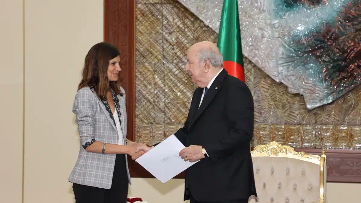 Algérie – France : Alice Rufo remet à Tebboune un message de Macron