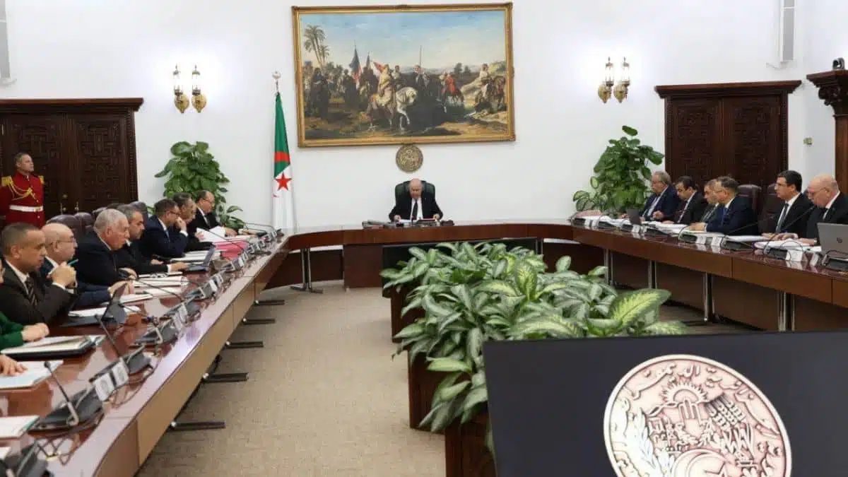 Conseil des ministres : trois décisions importantes de Tebboune