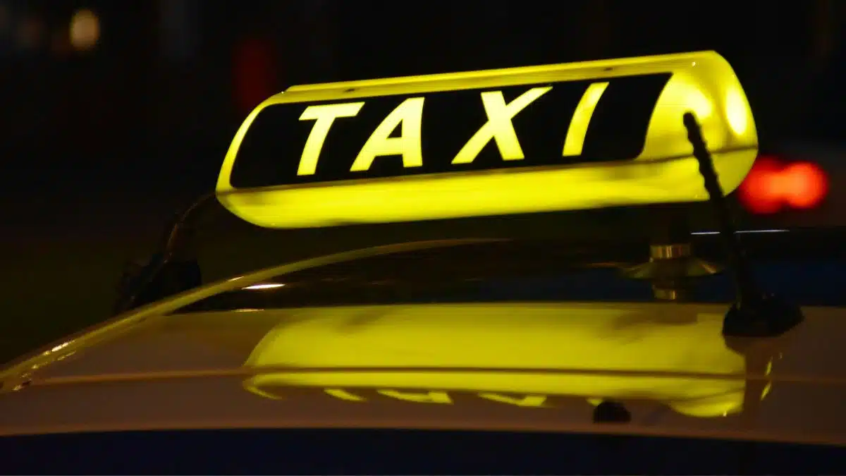 États-Unis : French Montana offre 75.000 dollars à un chauffeur de taxi algérien