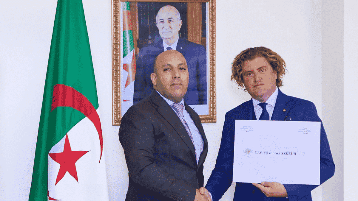 Le styliste Massinissa Askeur décoré en Italie : « Cette distinction honore l&rsquo;Algérie »