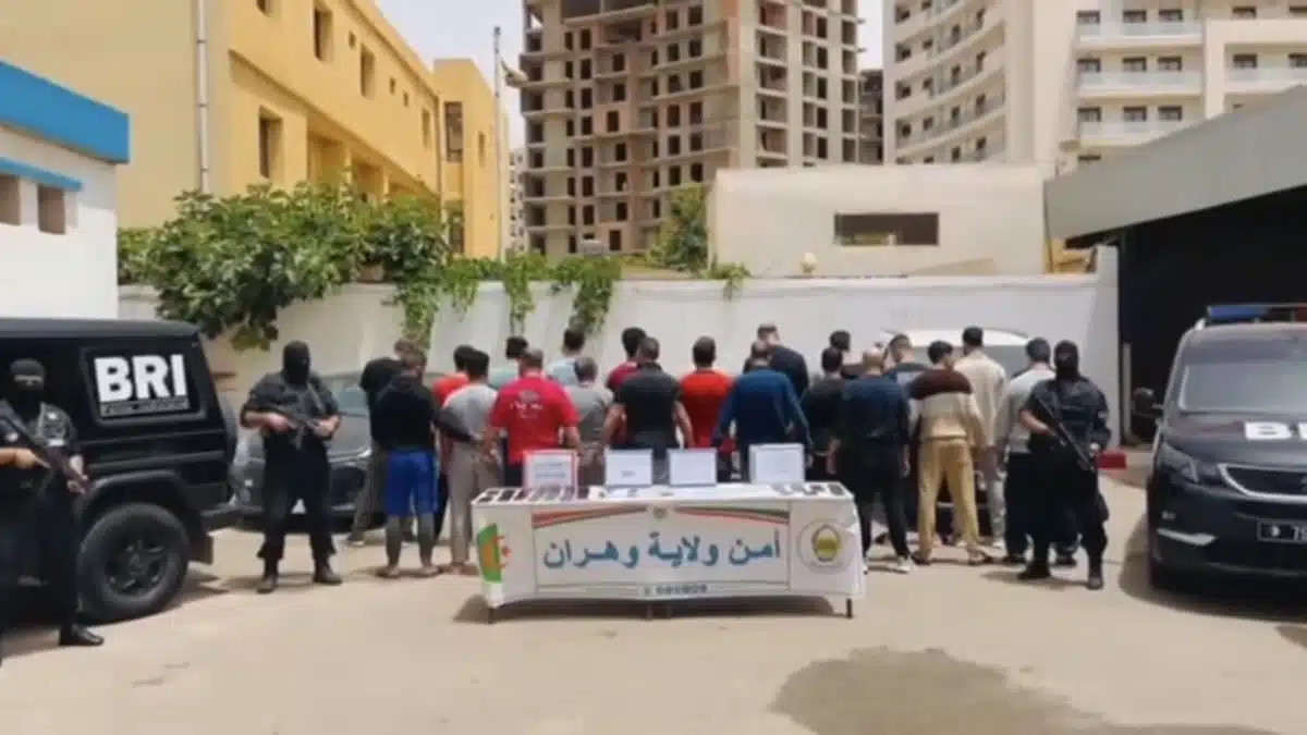 Oran :  18 Marocains arrêtés et un réseau de passeurs démantelé
