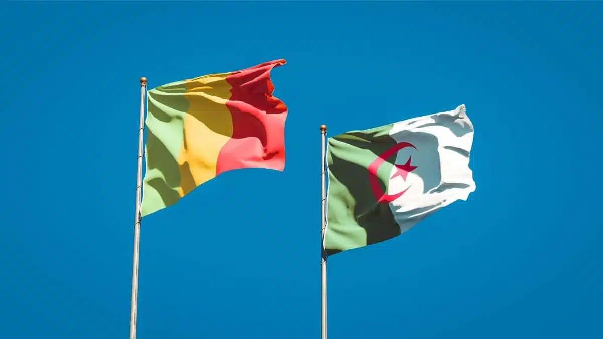 L’Algérie et le Mali rétablissent leurs relations diplomatiques et aériennes