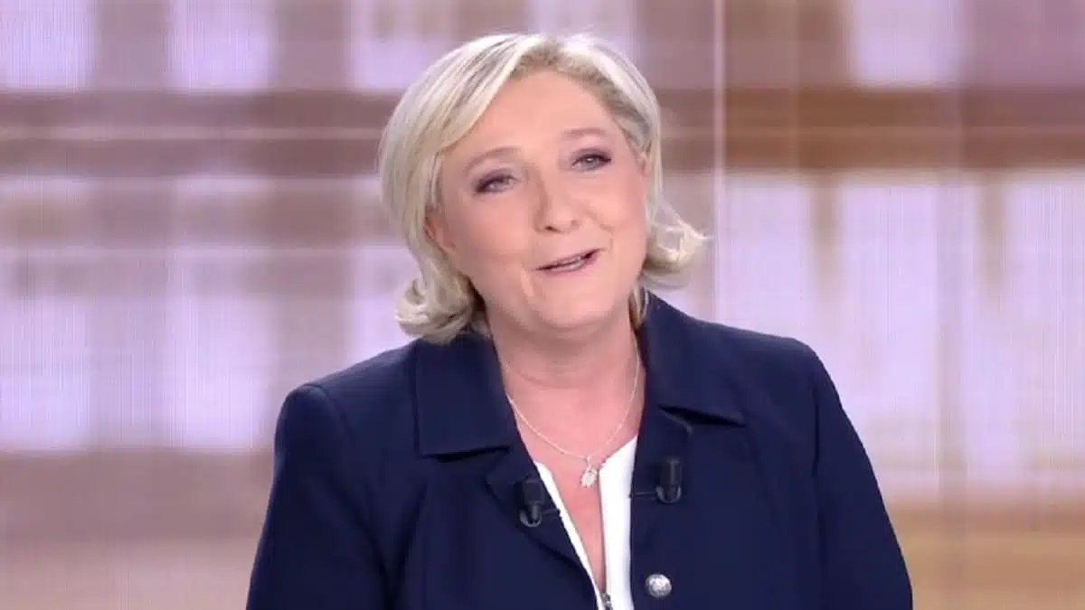 Marine Le Pen candidate à l&rsquo;Elysée malgré sa condamnation : un nouvel obstacle pour la relation France-Algérie