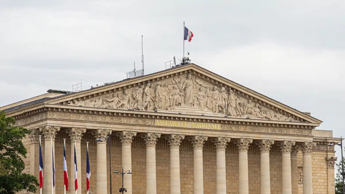 France : Sabrina Sebaihi et Farida Amrani confondues par une présidente RN de l&rsquo;Assemblée