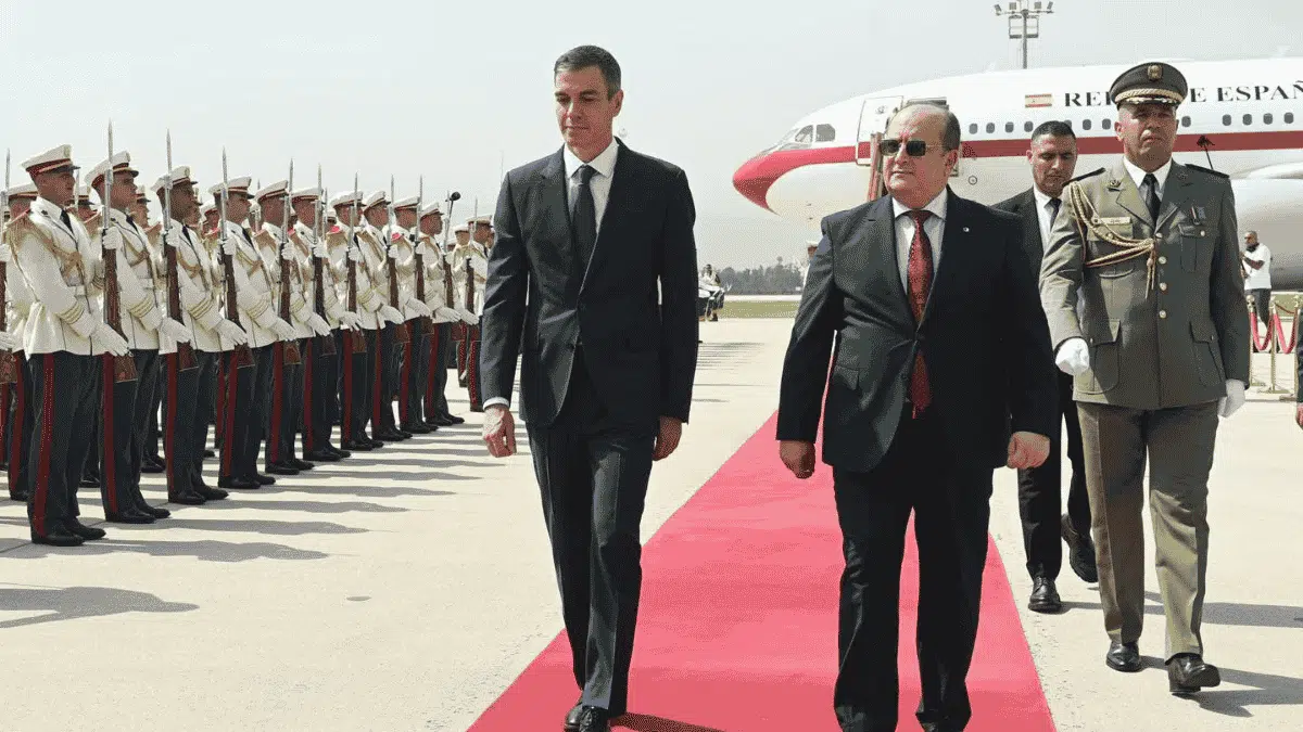 Pedro Sanchez à Alger : rencontre avec Tebboune au lendemain du sacre de l&rsquo;Espagne