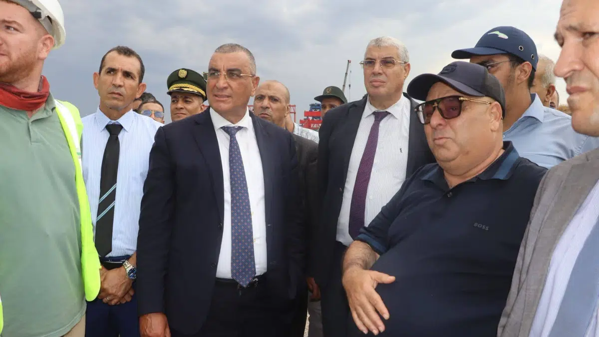 Le ministre des Travaux publics visite le chantier : section Ain Seynour – Bouchegouf (Guelma)