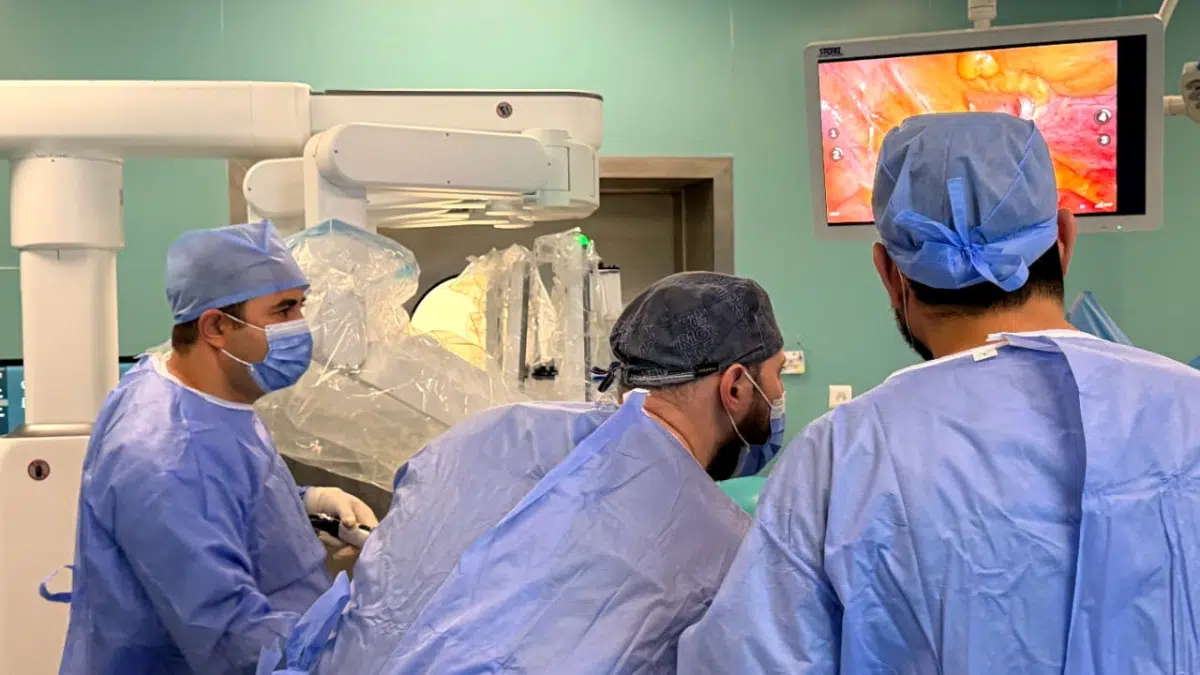 Dans les coulisses de la première opération de chirurgie robotique en Algérie