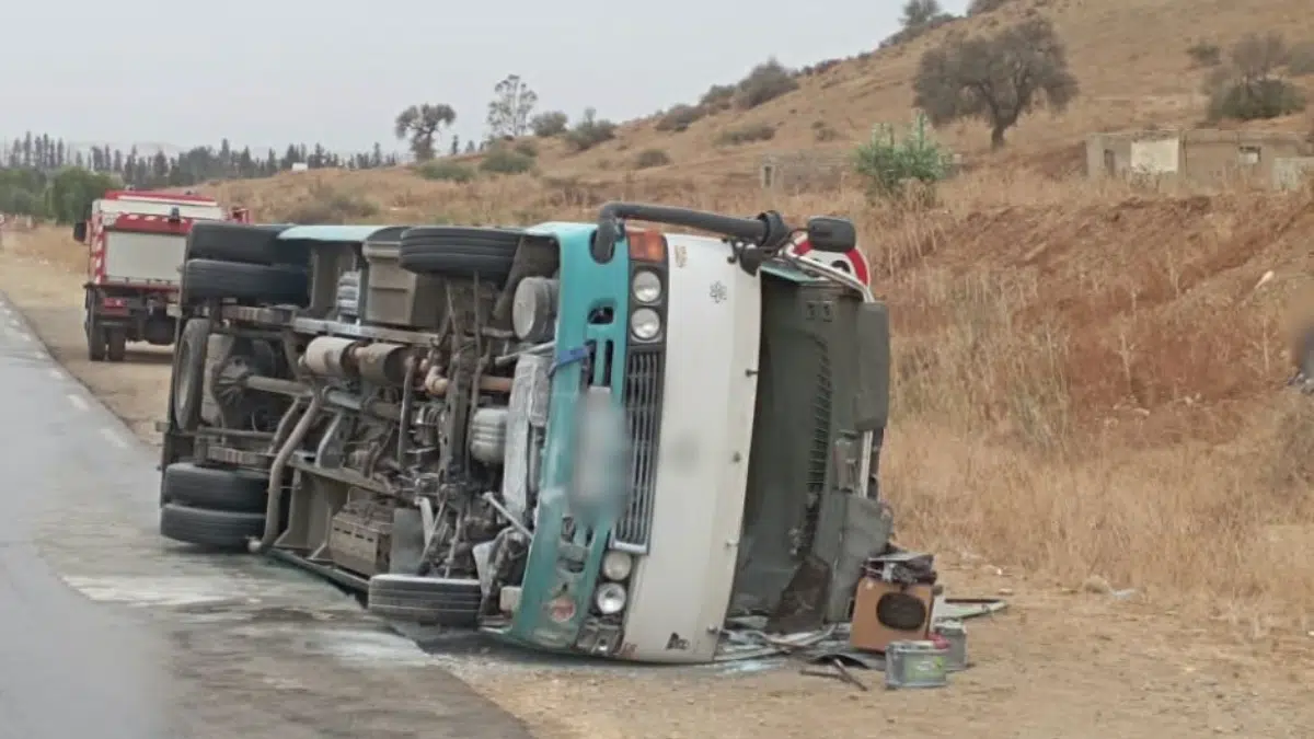 Accidents de bus et de taxis : un mort et 26 blessés en une journée