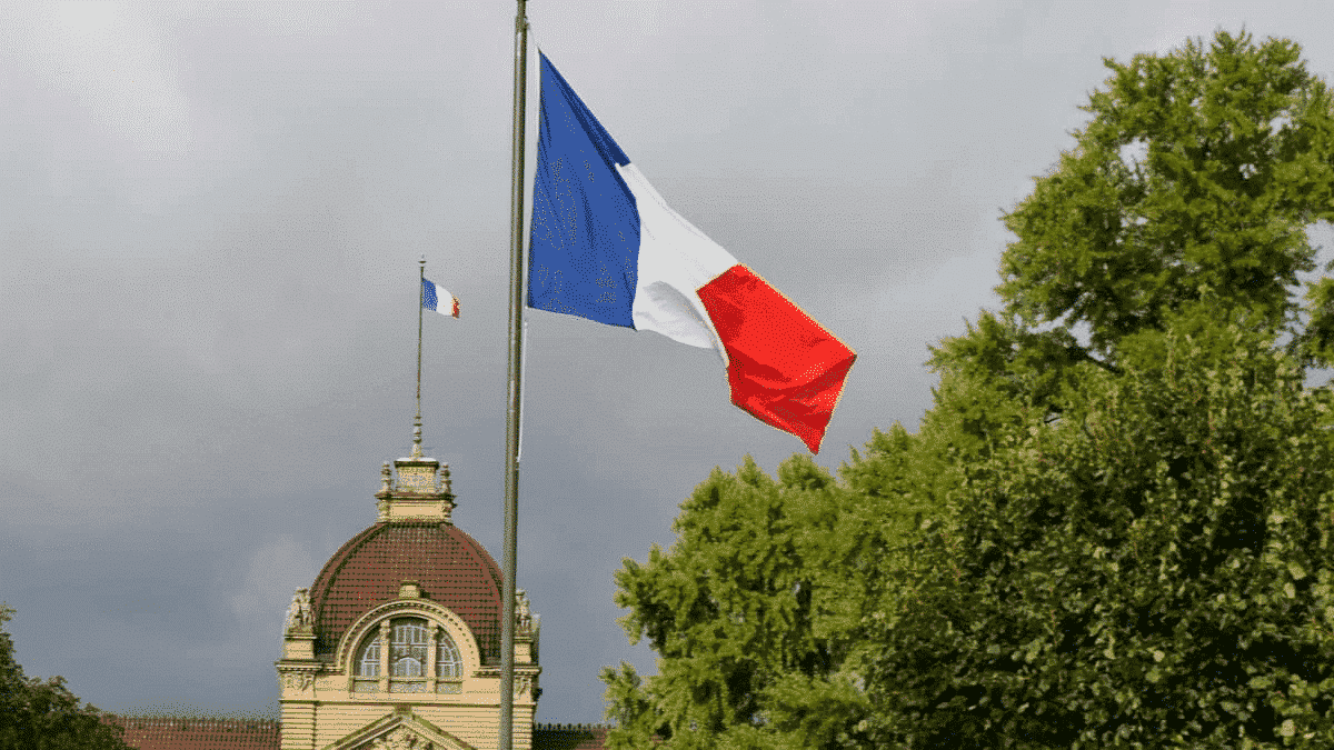 « Sale arabe », crachat… deux jeunes femmes voilées agressées à Caen