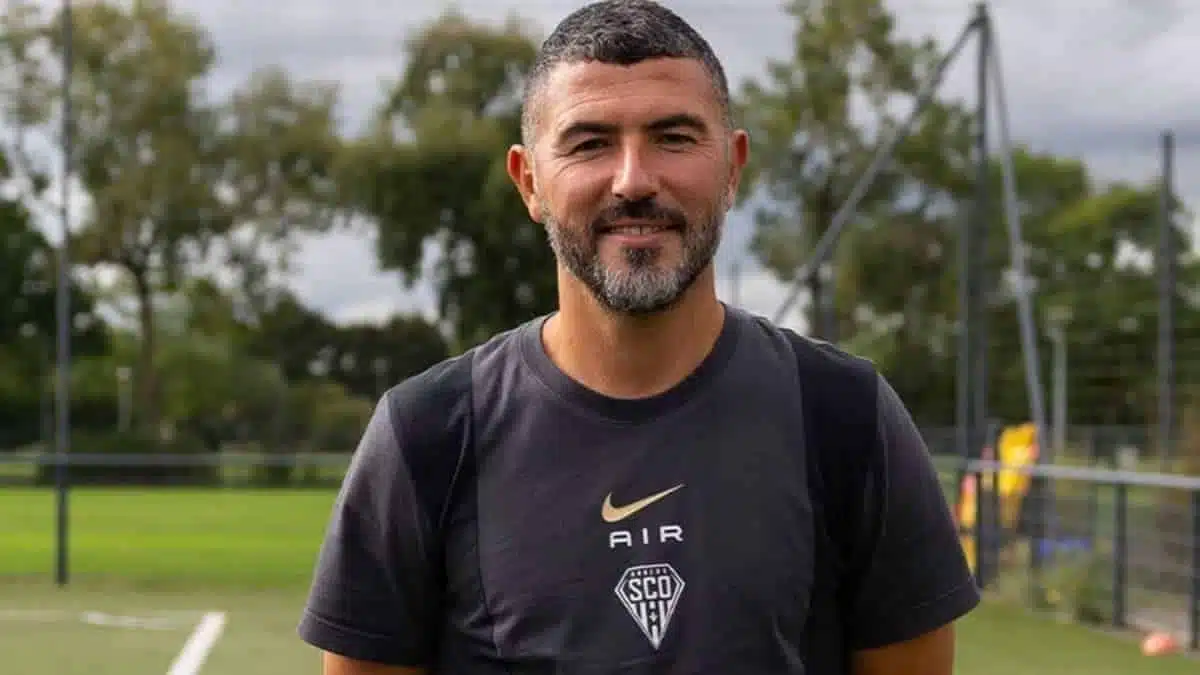 Équipe d’Algérie : l’agent de Paulo Bento brise le silence, mission délicate pour Antar Yahia