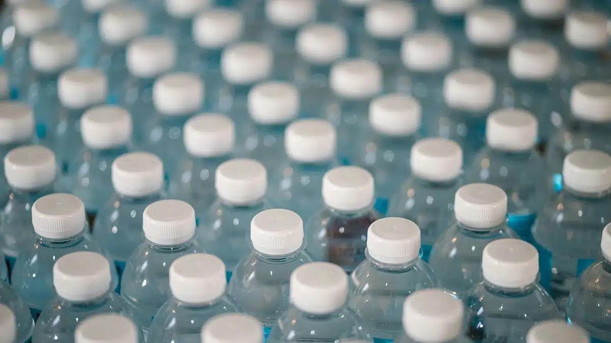 Eau minérale : l’Algérie vole-t-elle au secours de la Tunisie ?