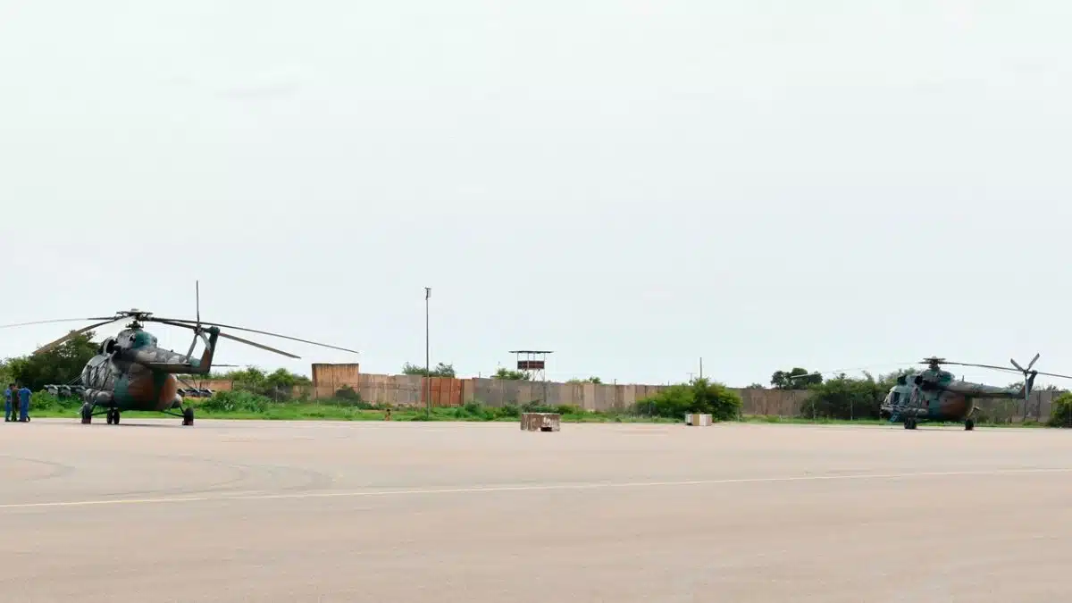 Le Niger reçoit les 4 hélicoptères MI-24 et MI-171 offerts par l’Algérie